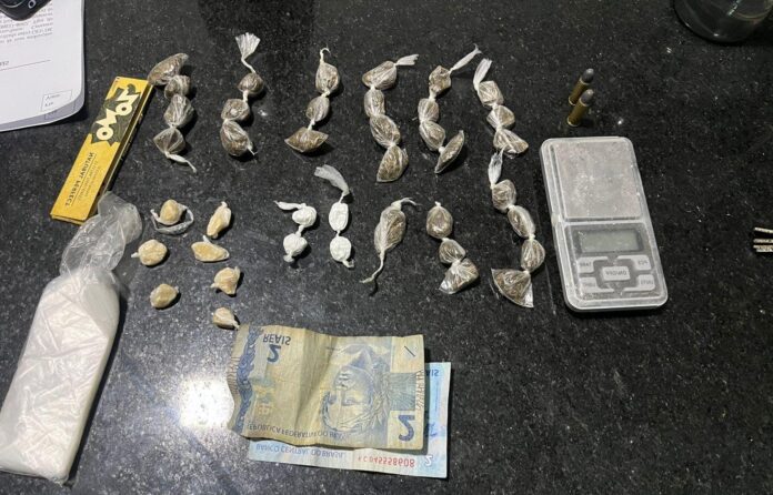 suspeito-de-trafico-e-preso-com-drogas-e-municoes-em-guaratinga