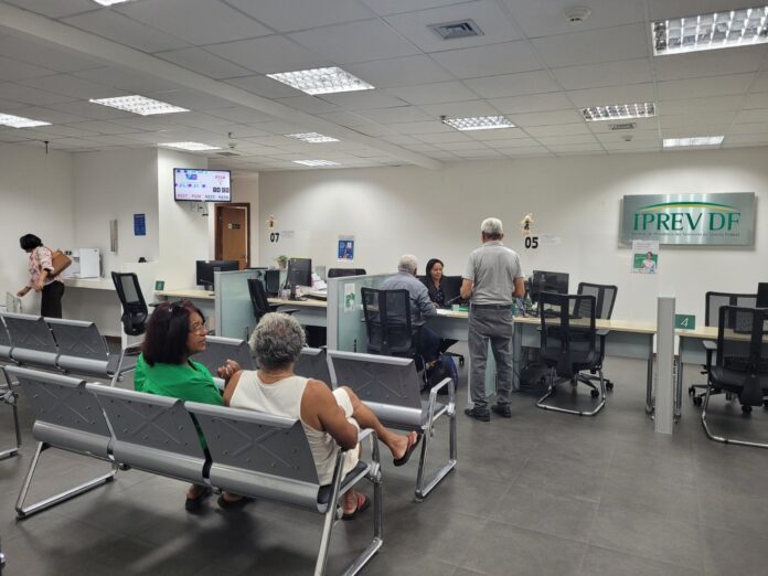 juiz-suspende-cobranca-retroativa-de-aposentadoria-para-nova-categoria