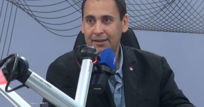 ao-avaliar-ato-contra-pec-da-blindagem,-eden-valadares-defende-atualizacao-da-esquerda:-“precisa-ter-politica,-mas-pode-mesclar”