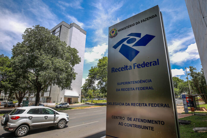 arrecadacao-com-iof-subiu-33%-em-setembro;-total-e-de-r$-8,4-bilhoes