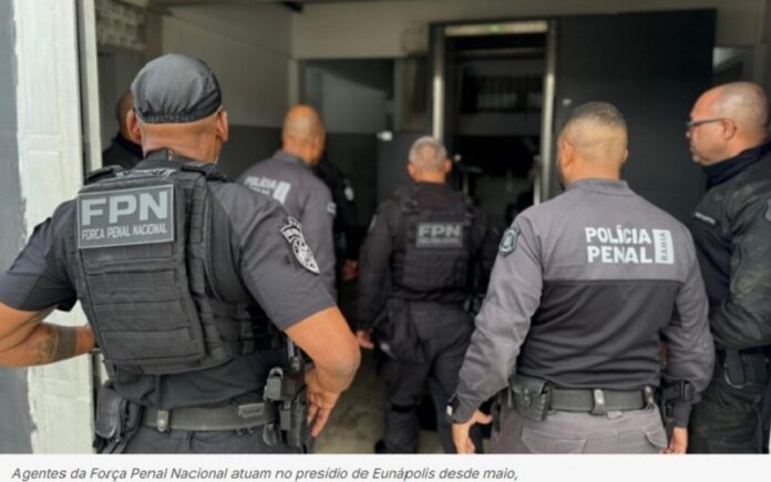 detento-e-flagrado-com-celular-e-maconha-durante-revista-no-presidio-de-eunapolis