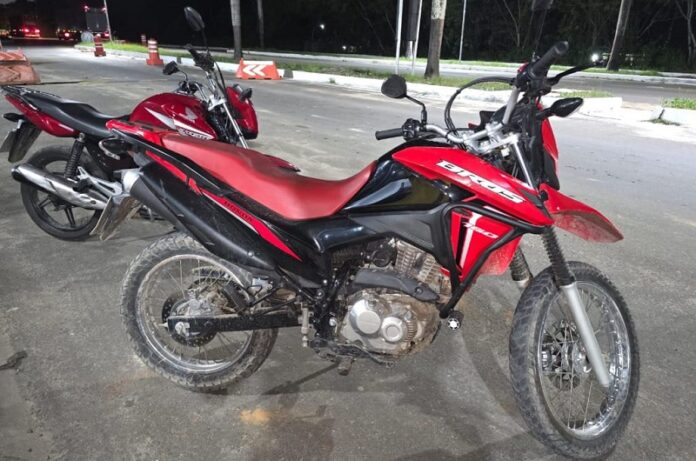 grave-colisao:-motociclista-fica-em-estado-critico-apos-acidente-entre-motos-no-trecho-urbano-da-br-101