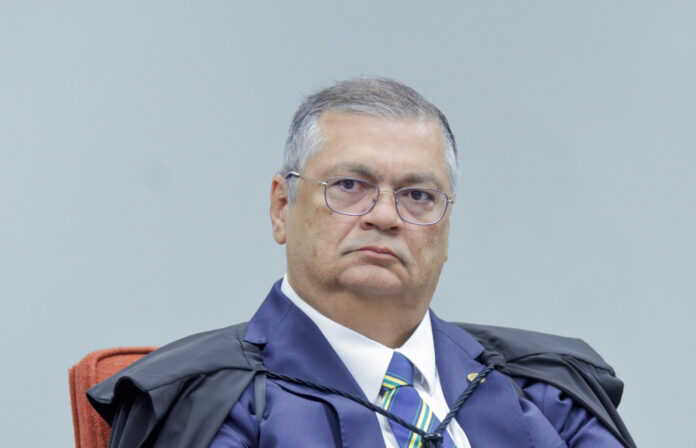 dino-vota-para-anular-regra-que-reduziu-aposentadoria-por-invalidez