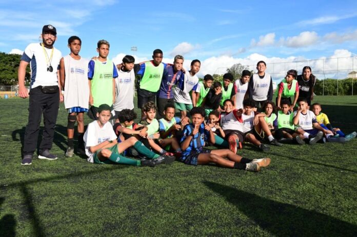 copa-municipal-de-escolinhas-de-futebol-de-conquista-recebe-nome-de-leandro-domingues,-idolo-do-vitoria copa-municipal-de-escolinhas-de-futebol-de-conquista-recebe-nome-de-leandro-domingues,-idolo-do-vitoria