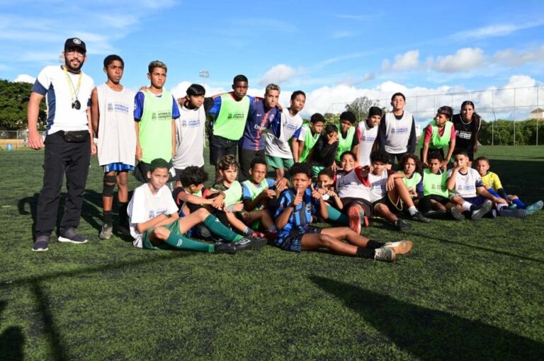 copa-municipal-de-escolinhas-de-futebol-de-conquista-recebe-nome-de-leandro-domingues,-idolo-do-vitoria