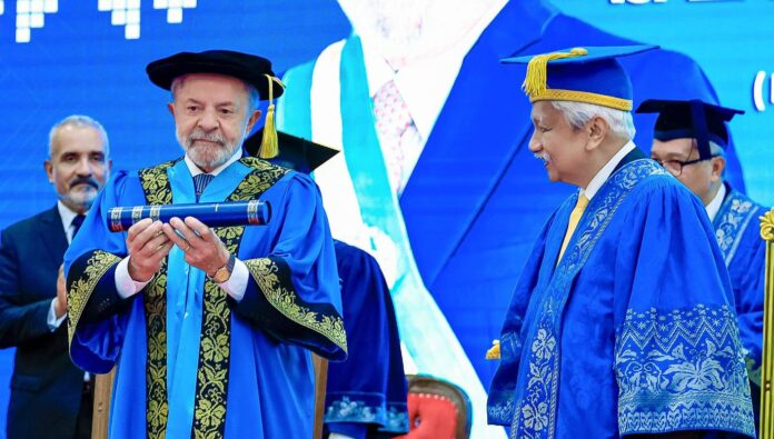 lula-recebe-titulo-de-doutor-honoris-causa-em-universidade-da-malasia lula-recebe-titulo-de-doutor-honoris-causa-em-universidade-da-malasia
