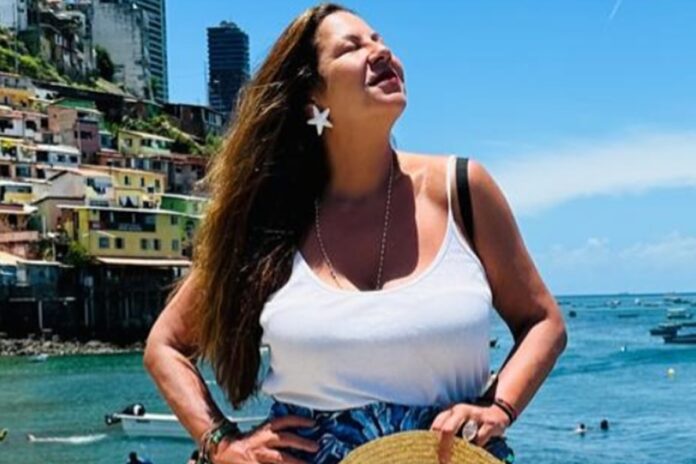 carla-daniel-revela-detalhes-da-cirurgia-e-alerta:-“so-sabe-passando” carla-daniel-revela-detalhes-da-cirurgia-e-alerta:-“so-sabe-passando”