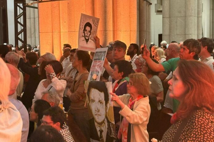 fieis-lotam-catedral-da-se-50-anos-apos-morte-de-herzog:-“sem-anistia” fieis-lotam-catedral-da-se-50-anos-apos-morte-de-herzog:-“sem-anistia”