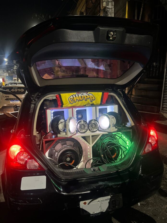 pm-intensifica-fiscalizacao-contra-som-alto-em-“paredoes”-durante-operacao-em-salvador pm-intensifica-fiscalizacao-contra-som-alto-em-“paredoes”-durante-operacao-em-salvador