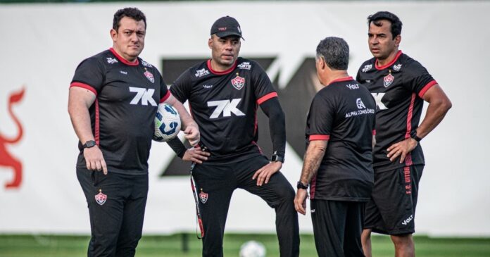 vitoria-se-reapresenta-e-inicia-preparacao-para-encarar-o-cruzeiro vitoria-se-reapresenta-e-inicia-preparacao-para-encarar-o-cruzeiro