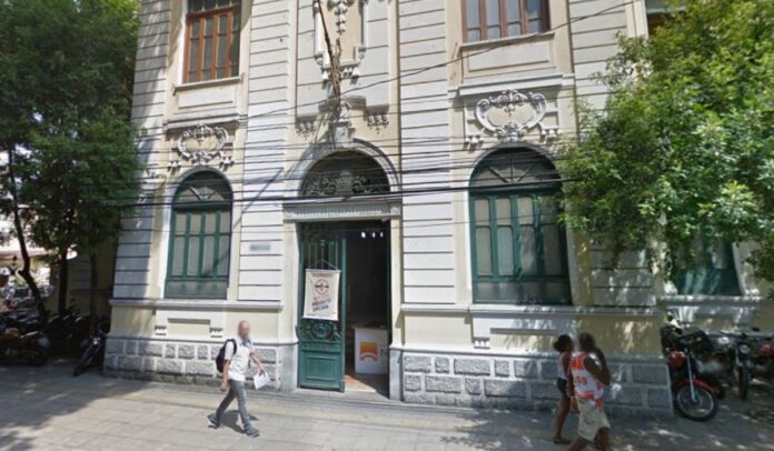 justica-do-rio-proibe-vereadores-de-entrarem-em-escolas-municipais-sem-autorizacao-e-veta-filmagens-de-alunos justica-do-rio-proibe-vereadores-de-entrarem-em-escolas-municipais-sem-autorizacao-e-veta-filmagens-de-alunos