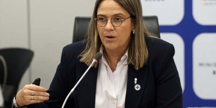 mulheres-do-cadunico-terao-acesso-mais-rapido-a-absorventes-pelo-sus mulheres-do-cadunico-terao-acesso-mais-rapido-a-absorventes-pelo-sus