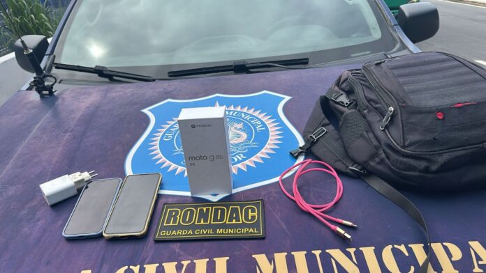 dupla-e-presa-por-suspeita-de-estelionato-na-br-324,-em-salvador dupla-e-presa-por-suspeita-de-estelionato-na-br-324,-em-salvador