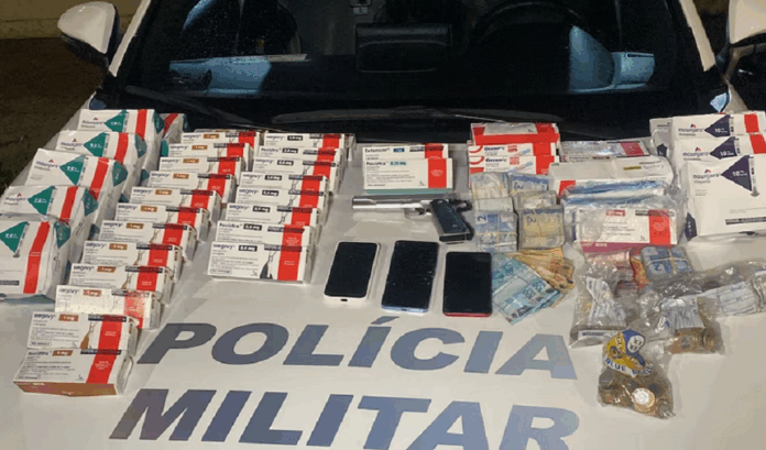 trio-e-preso-por-roubar-canetas-emagrecedoras-avaliadas-em-quase-r$-80-mil-na-zona-oeste-de-sp