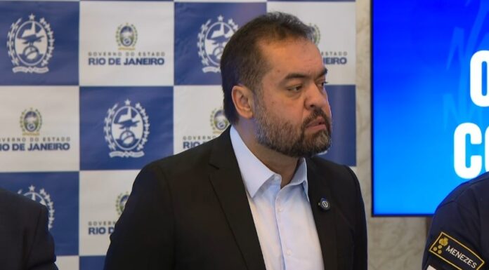 castro-diz-que-nao-vai-politizar-megaoperacao-do-rj-e-cobra-contato-do-governo-federal castro-diz-que-nao-vai-politizar-megaoperacao-do-rj-e-cobra-contato-do-governo-federal