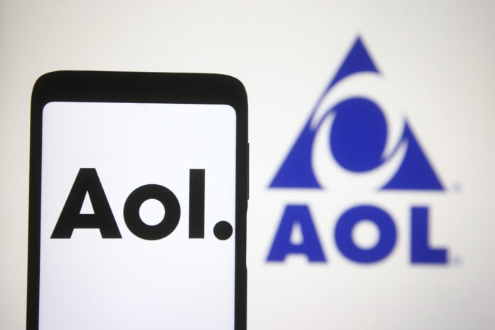 aol-e-vendida-para-empresa-de-tecnologia-italiana-e-deixa-o-yahoo