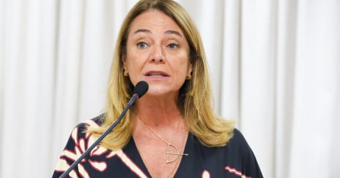 fabiola-mansur-sinaliza-dificuldade-com-possivel-vinda-de-deputados-do-pp-e-nao-descarta-sair-do-psb fabiola-mansur-sinaliza-dificuldade-com-possivel-vinda-de-deputados-do-pp-e-nao-descarta-sair-do-psb