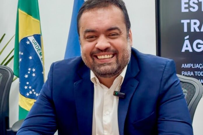 castro-parabeniza-governador-petista-por-operacao-com-7-mortos-no-ce castro-parabeniza-governador-petista-por-operacao-com-7-mortos-no-ce