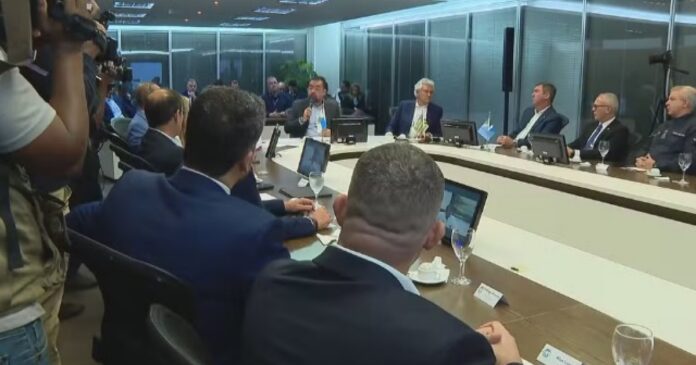 governadores-querem-equiparar-cv-e-pcc-ao-terrorismo-e-projeto-de-alden-pode-entrar-nas-discussoes-sobre-o-tema governadores-querem-equiparar-cv-e-pcc-ao-terrorismo-e-projeto-de-alden-pode-entrar-nas-discussoes-sobre-o-tema