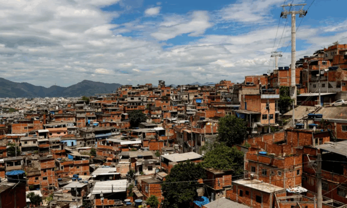 megaoperacao-tem-apoio-de-87%-dos-moradores-de-favelas-do-rio,-diz-atlas megaoperacao-tem-apoio-de-87%-dos-moradores-de-favelas-do-rio,-diz-atlas
