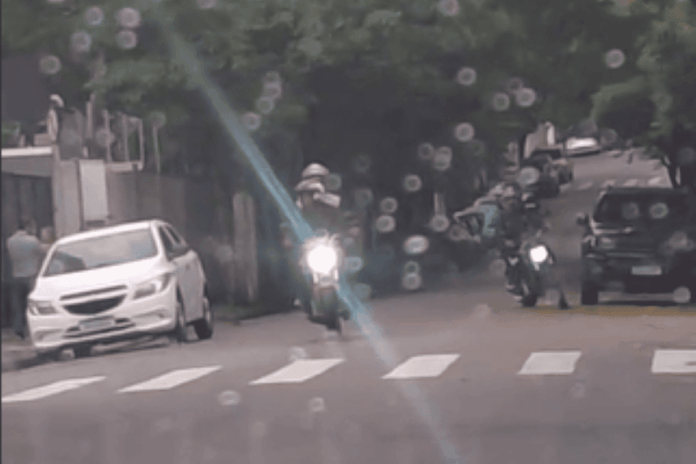 imagens-mostram-assalto-ocorrido-antes-de-tiroteio-em-avenida-de-sp