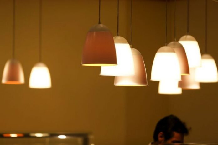 houve-reducao-de-90%-nas-interrupcoes-no-fornecimento-de-energia-maiores-que-24h,-diz-enel