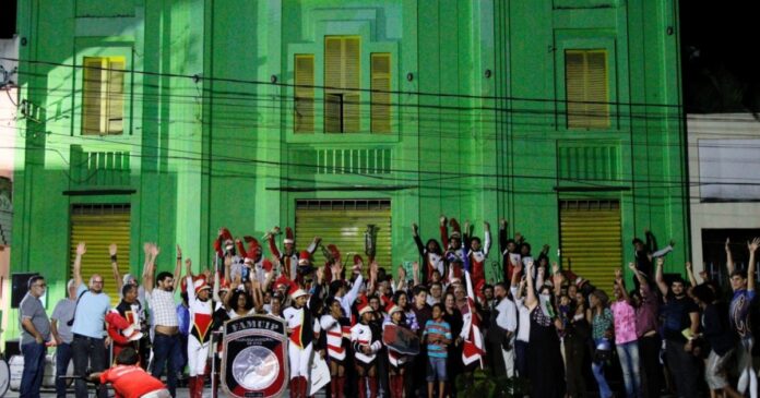 apenas-5,5%-dos-municipios-baianos-tem-complexos-de-cinemas-e-produtores-relatam-dificuldades:-“salas-continuam-vazias”