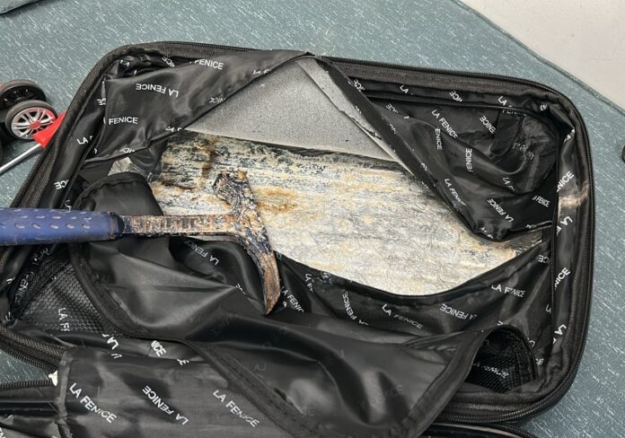 mulher-e-presa-no-aeroporto-de-salvador-ao-tentar-embarcar-para-paris-com-4,2-kg-de-cocaina