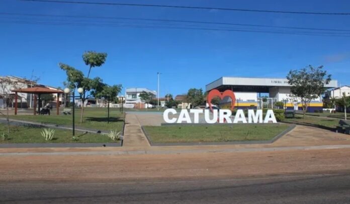 mp-ba-e-caturama-firmam-acordo-para-readequar-concurso-publico-e-regularizar-quadros-administrativos