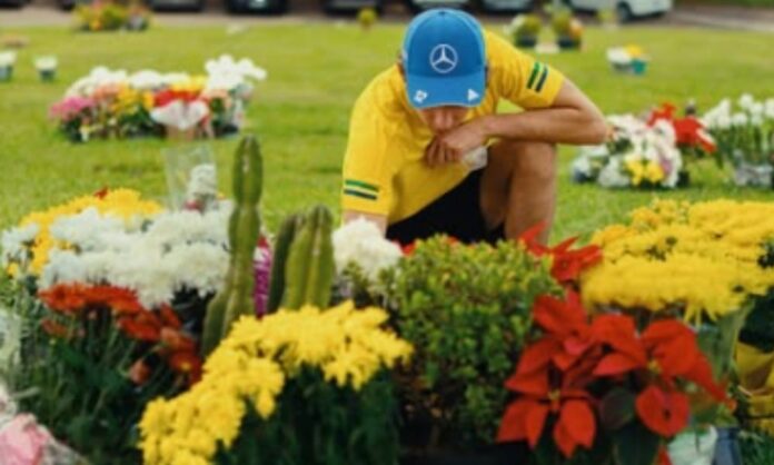 piloto-italiano-kimi-antonelli-visita-tumulo-de-senna-antes-do-gp-de-sao-paulo