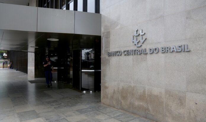 copom-mantem-taxa-selic-a-15%-pela-terceira-vez-no-ano