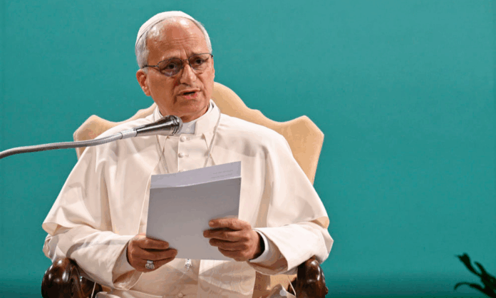 papa-afirma-que-jesus-e-o-unico-salvador-e-impoe-limites-para-veneracao