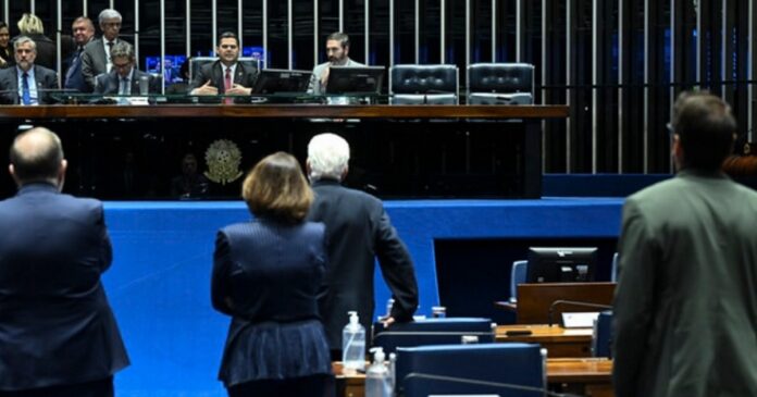 por-unanimidade,-senado-aprova-projeto-que-eleva-isencao-do-imposto-de-renda-a-quem-ganha-ate-r$-5-mil