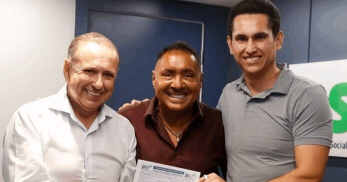 tiririca-deixa-o-pl,-se-filia-ao-psd-e-transfere-domicilio-eleitoral-para-o-ceara