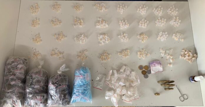 suspeito-de-trafico-e-preso-pela-pm-em-nova-brasilia-de-valeria