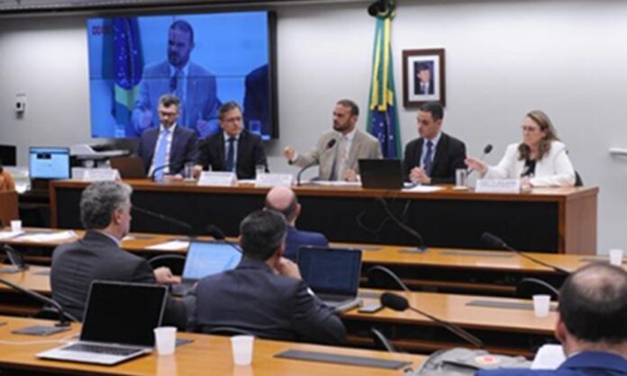 alden-e-icl-defendem-votacao-do-projeto-do-devedor-contumaz,-mas-motta-ainda-nao-decidiu-data