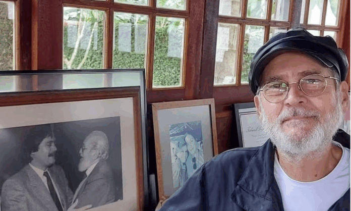 corpo-de-paulo-frateschi,-ex-deputado-do-pt-morto-pelo-filho-a-facadas,-e-velado-na-alesp