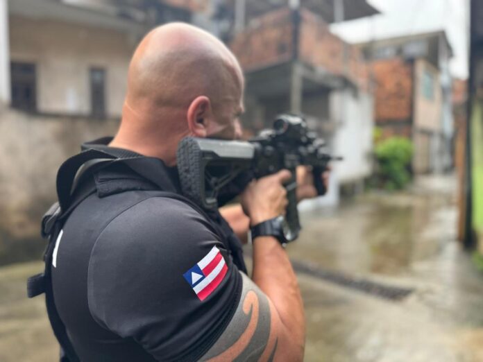 homem-e-preso-por-homicidio-no-bairro-tomba,-em-feira-de-santana