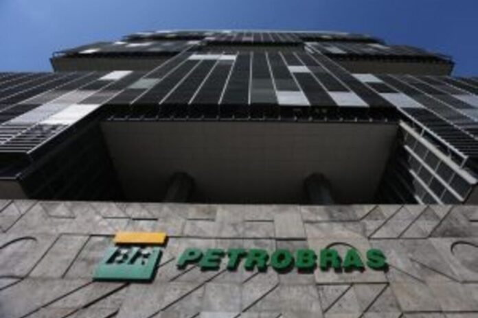 com-lucro-exorbitante,-petrobras-acumula-dividas-e-beneficios-fiscais-bilionarios