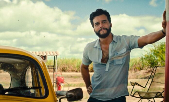 ‘o-agente-secreto’-bate-‘predador’-e-estreia-no-topo-da-bilheteria-brasileira