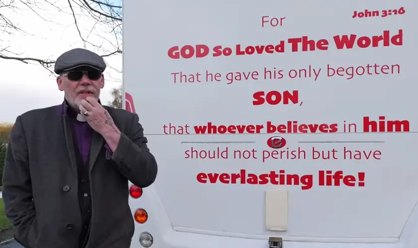 versiculo-biblico-pode-ser-interpretado-como-discurso-de-odio,-no-reino-unido