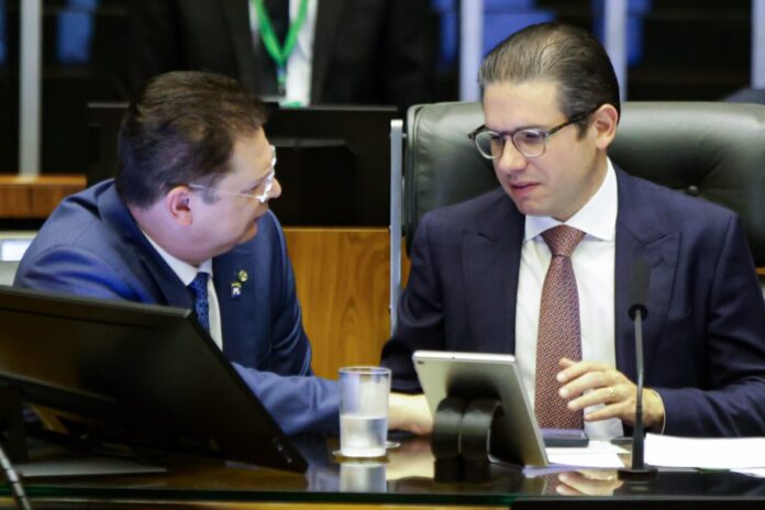 lider-do-pl-pede-a-motta-para-adiar-votacao-do-pl-antifaccao