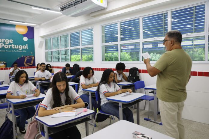 sec-convoca-mais-28-candidatos-aprovados-no-concurso-para-professor-da-educacao-profissional