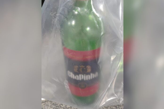 bebida-envenenada:-mulher-passa-mal-apos-beber-vinho-com-soda-caustica