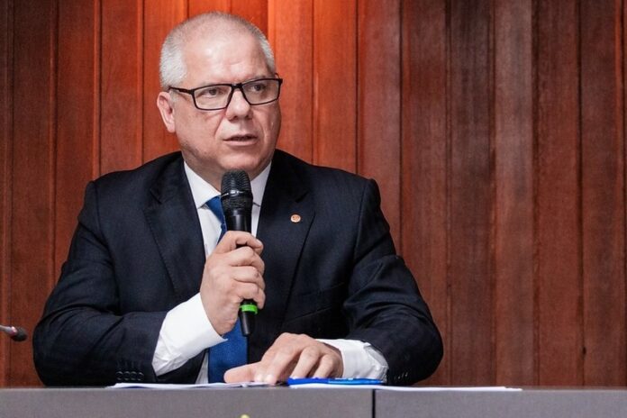 ex-presidente-do-inss-e-preso-em-operacao-da-pf-que-apura-fraudes-de-r$-6,3-bilhoes-em-aposentadorias