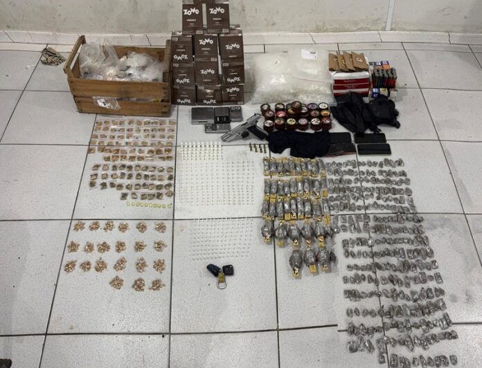 grupo-atira-contra-pm-e-um-morre-em-confronto;-400-pedras-de-crack-sao-apreendidas-em-trancoso