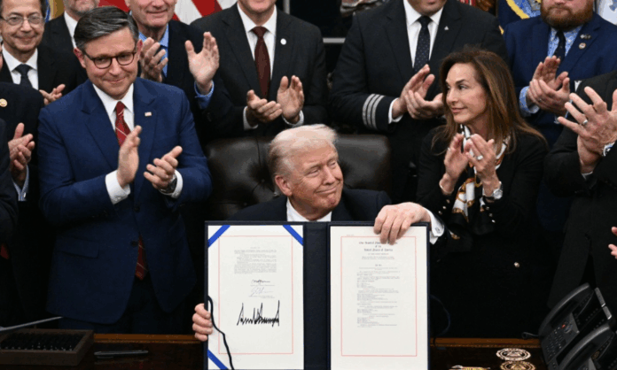 o-que-acontece-apos-donald-trump-sancionar-o-fim-do-‘shutdown’-nos-eua?