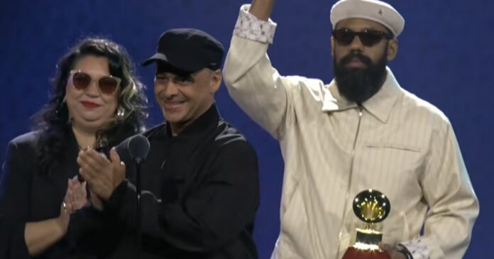 baianasystem-vence-grammy-latino-com-“o-mundo-da-voltas”