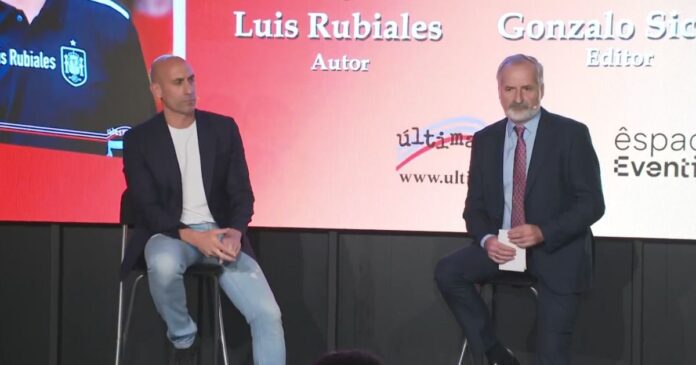 ex-presidente-da-federacao-espanhola-condenado-por-agressao-sexual-recebe-“ovada”-em-lancamento-de-livro