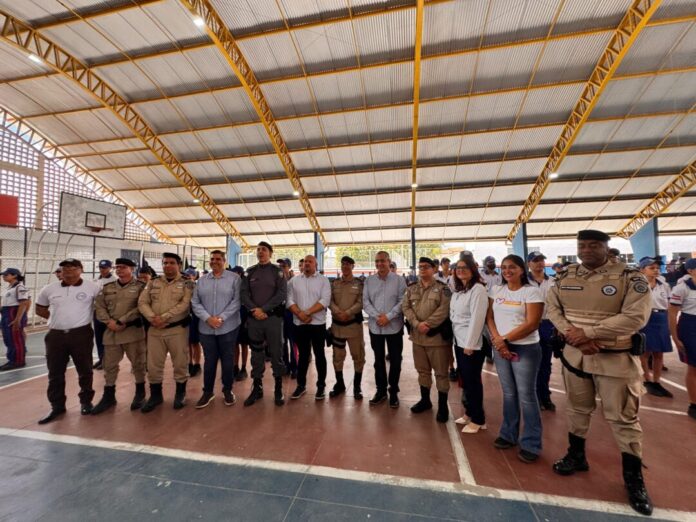 prefeitura-de-teixeira-de-freitas-recebe-comitiva-de-sao-mateus-para-conhecer-modelo-de-gestao-das-escolas-civico-militares